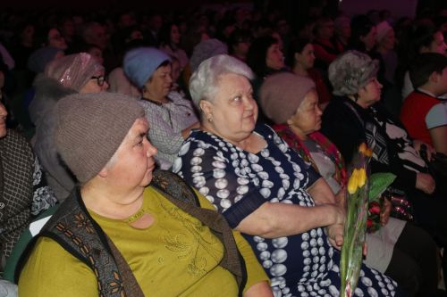 В РДК прошел большой праздничный концерт, посвященный Международному женскому дню 8 Марта
