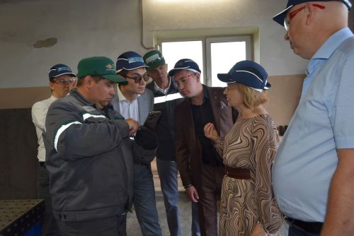 Наш район с рабочим визитом посетили представители Торгово-промышленной палаты: состоялся конструктивный диалог с представителями бизнес-сообщества района.