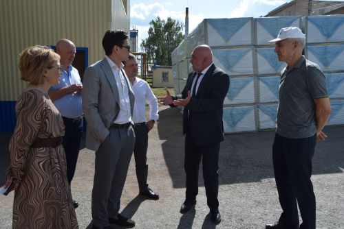 Наш район с рабочим визитом посетили представители Торгово-промышленной палаты: состоялся конструктивный диалог с представителями бизнес-сообщества района.