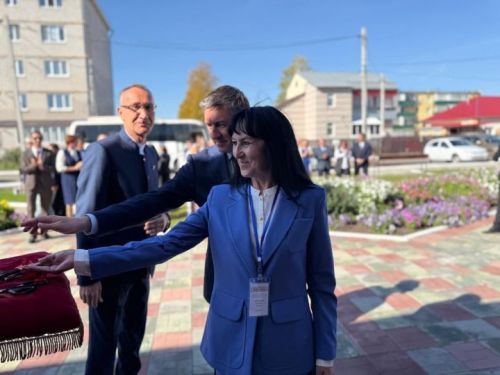 Распахнули двери обновленные очаги культуры
