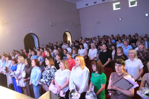 Мир открытий начинается с детства