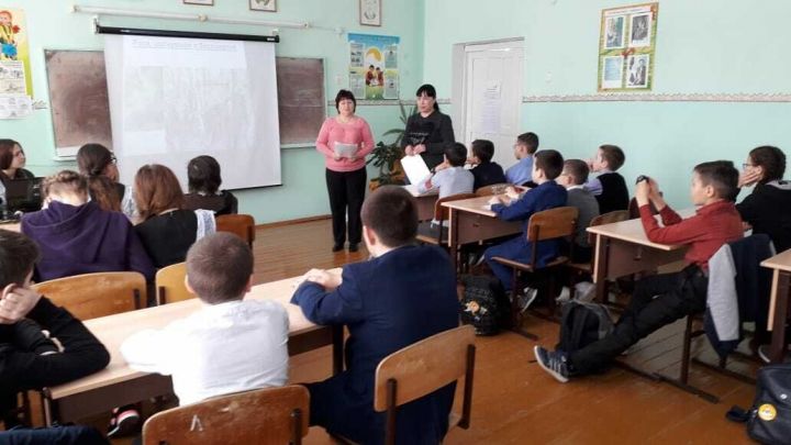 Ученики каракашлинской школы посетили урок мужества