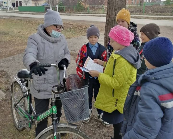 Активисты отряда "SaMoSтоятельные дети" приняли участие во Всероссийской антинаркотической акции "Сообщи, где торгуют смертью"