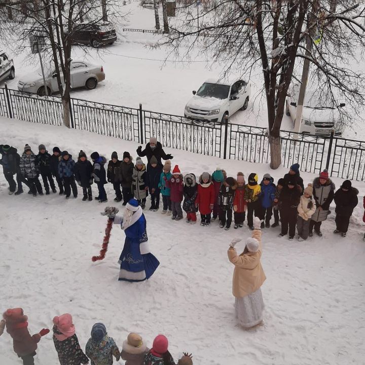 Для учащихся Уруссинской школы №1 прошли новогодние праздники!