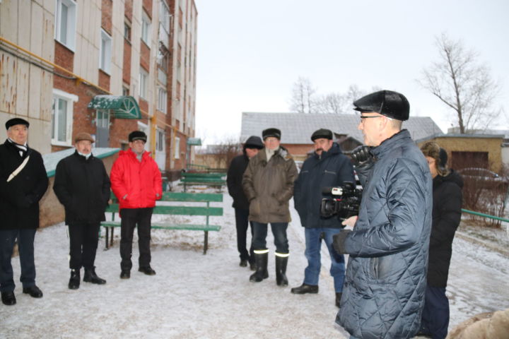 Во время встречи уруссинцев с главой района и руководителями служб жизнеобеспечения среди прочих поднимался и вопрос жёсткости питьевой воды