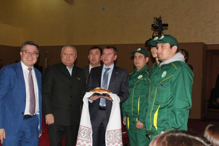 В Татарстане выбрали лучшего молодого комбайнера