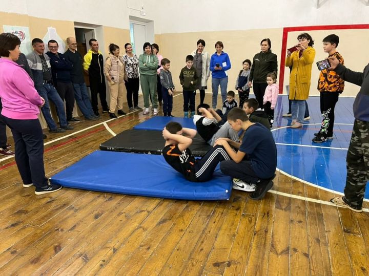 В Мало-Уруссинской школе прошел спортивный праздник