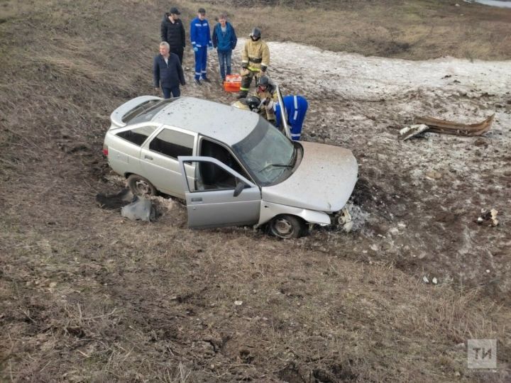 В Нурлатском районе&nbsp;водитель погиб, вылетев в кювет с трассы