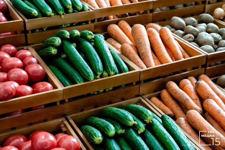 В Татарстане за неделю с 1 по 8 июля снизились цены на фрукты, овощи и гречку
