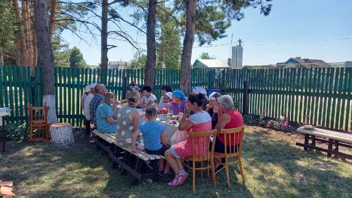 В рамках празднования 75 летия Уруссу работники культуры села Ташкичу подготовили праздничную программу