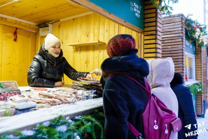 На сельхозярмарках РТ за 12 месяцев реализовано продукции на 2,1 миллиарда рублей