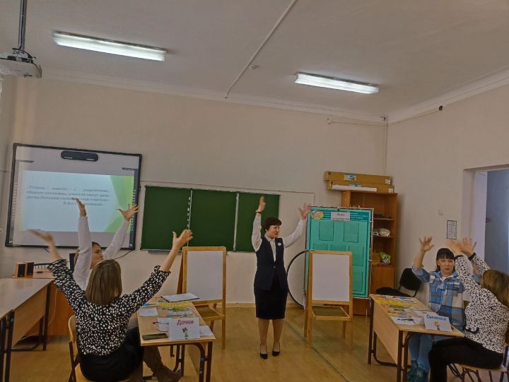 Педагоги гимназии приняли участие в конкурсе профмастерства среди работников сферы воспитания
