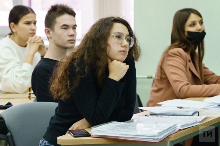 Молодежь Татарстана сможет обратиться за психологической помощью в чат-бот в Telegram