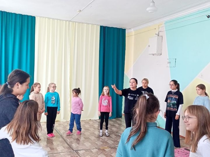На базе «Центра детского творчества» прошел мастер — класс «Актёрское мастерство и сценическая речь»