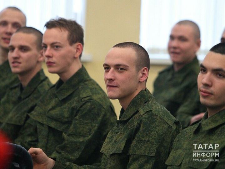Призывники из Татарстана отправились на службу в элитные полки