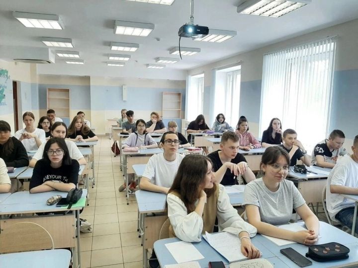 Школьники Татарстана могут принять участие в дополнительном наборе в проект «Код будущего»