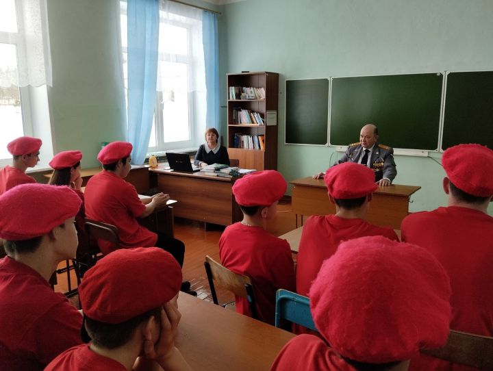 Сегодня в Байрякинской школе состоялся парламентский урок «Я – гражданин России»