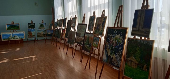 С 17 по 19 февраля в Районном доме культуры проходит выставка живописи
