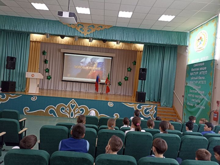 Сегодня «разговоры о важном» в гимназии были посвящены Дню защитника Отечества