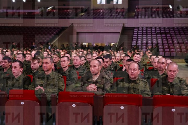 В Татарстане депутат-доброволец Эдуард Шарафиев примет участие в телемарафоне «Все для Победы!»