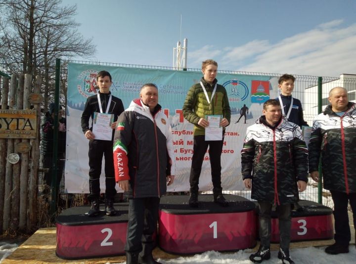 Бронза и серебро – у нашего лыжника