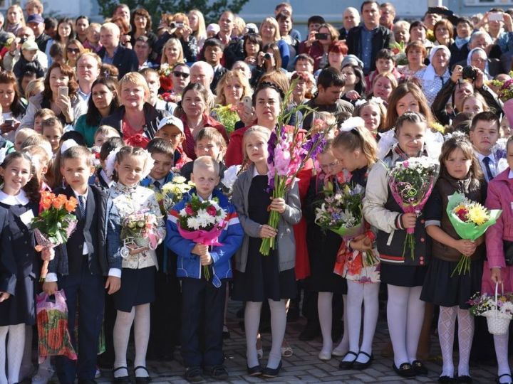 В школах Татарстана стартует приемная кампания по зачислению детей в первые классы