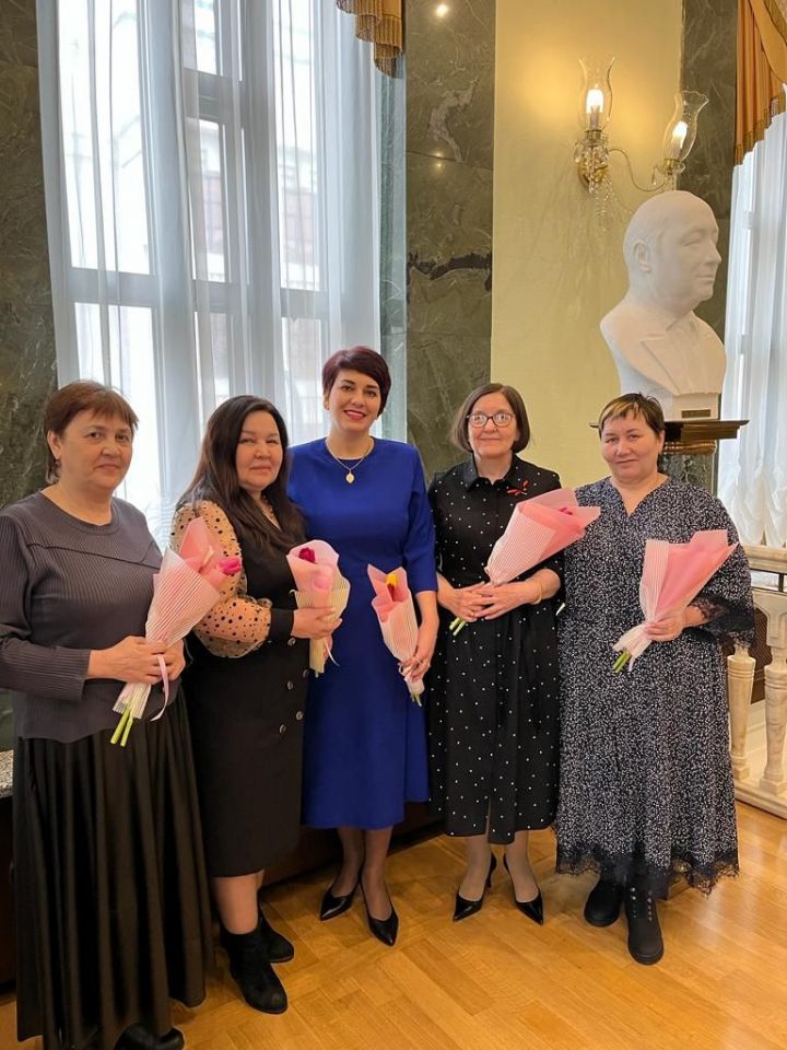 В Большом концертном зале Казани состоялось чествование женщин республики