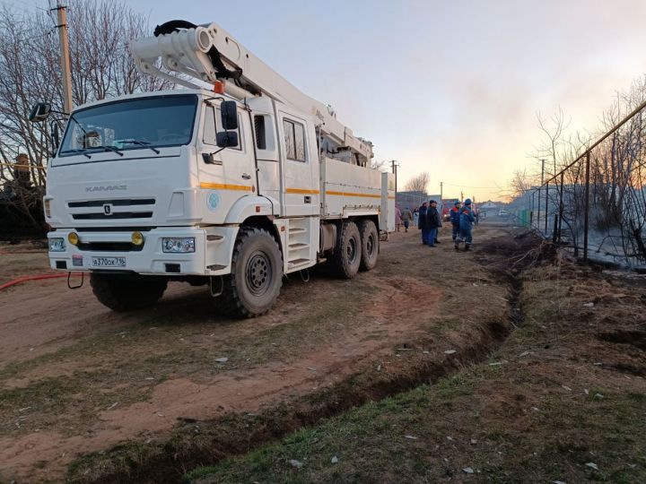 В Татарстане сожженный мусор стал причиной крупного пожара