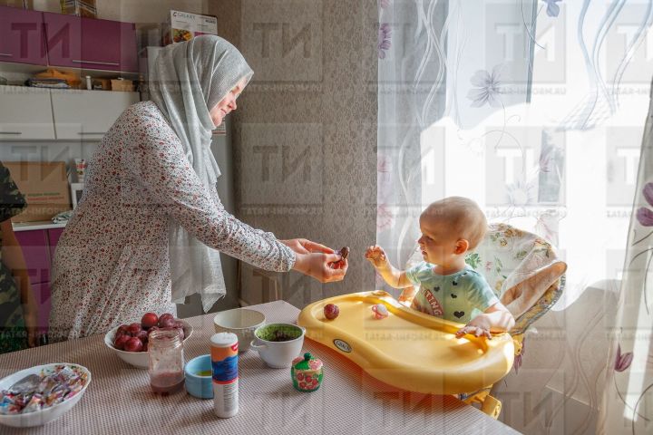 Рустам Минниханов присвоил госнаграду матери 5 детей из города Альметьевска
