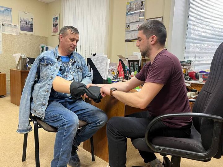 Отделение СФР по Республике Татарстан предоставило высокотехнологичные протезы гражданам, пострадавшим на производстве