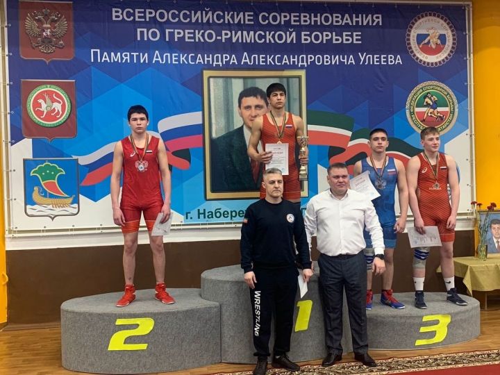 Борцы СШ «Олимп» одержали победу на Всероссийских соревнованиях