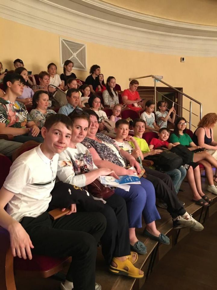 Гимназисты побывали в башкирском государственном Театре Оперы и Балета на балете «Лебединое озеро
