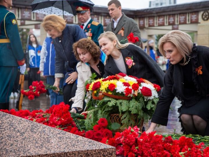 В Казани «Огонь памяти» передали участнику Великой Отечественной войны Алексею Комлеву