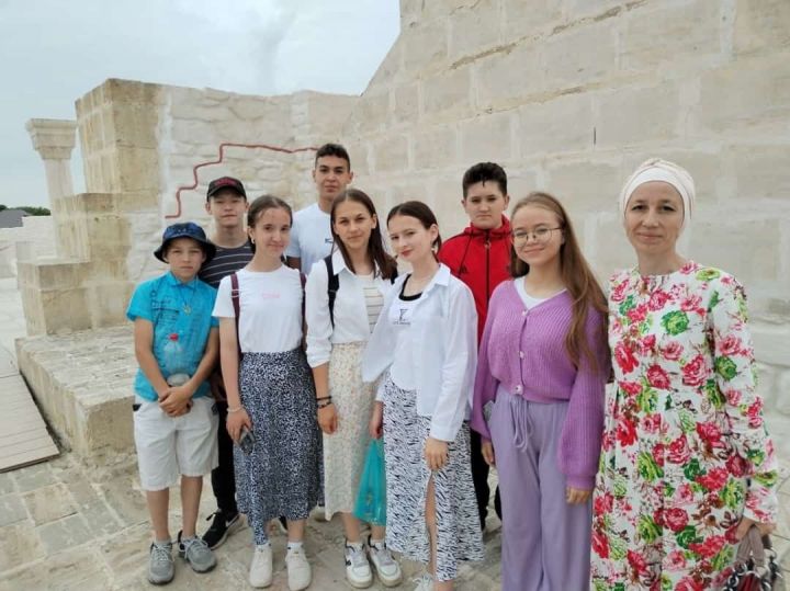 Байрякинские школьники побывали в Болгаре