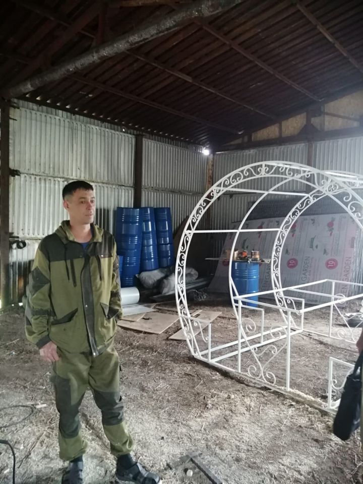 Родом из села
