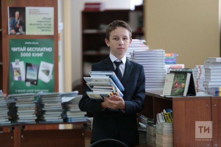 Минобрнауки РТ: новый учебник для истории с разделом об СВО в Татарстан не поступал