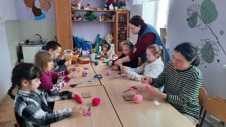 Уруссинцы посетили мастер-класс по декоративно-прикладному искусству