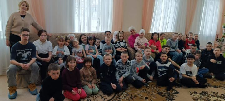 Учащиеся Абсалямовской школы на весенних каникулах посетили социальный приют в Бавлах