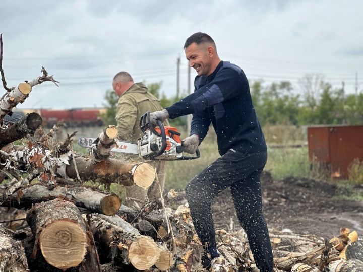 Сельские поселения района приступили к заготовке дров