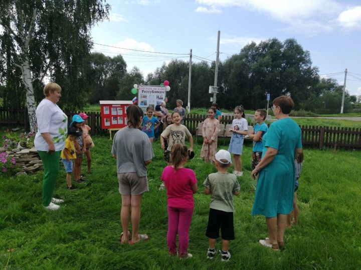 Ко Дню Республики Татарстан в селе Акбаш организовали детский сабантуй