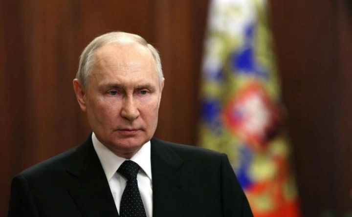 Трамп намекнул на переговоры с Путиным и подверг критике администрацию Байдена после катастрофы
