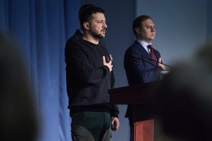 Коррупционный скандал вокруг Зеленского потрясает Украину