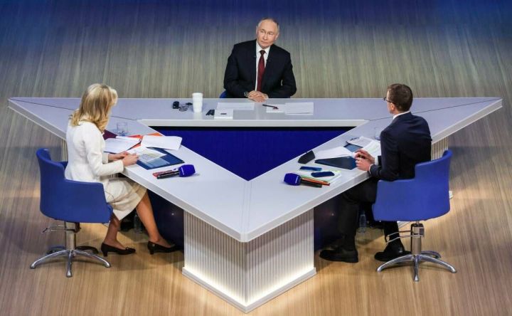 Путин обсудил меры по сохранению культурного многообразия в Год народного единства