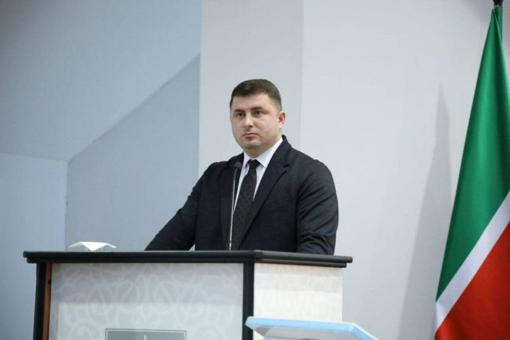 Бөгелмәдә район башкарма комитетына яңа җитәкче сайладылар