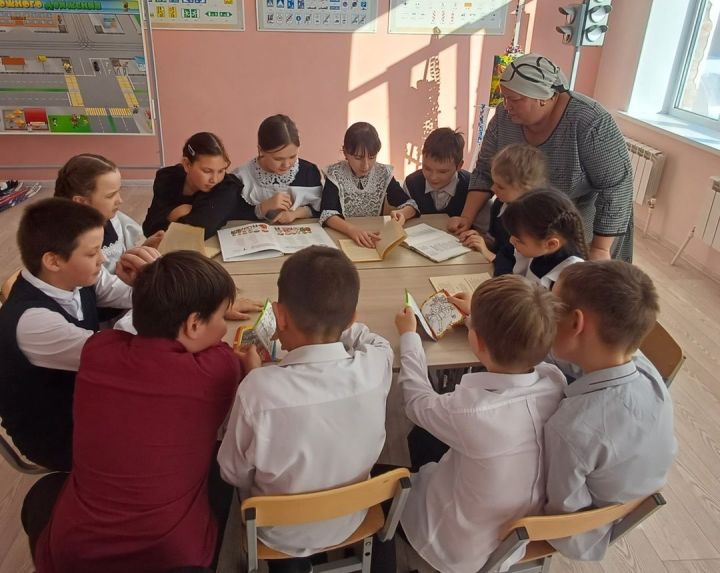 «В рамках Недели родного языка: учащиеся соревновались в знании татарского языка и культуры»