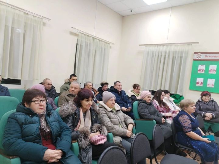 «Слава тебе, Защитник!»: В Каклы-Кульском клубе провели праздник мужества и памяти