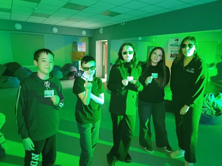 Тематическая вечеринка «Люди в черном» в клубе «Атлант»