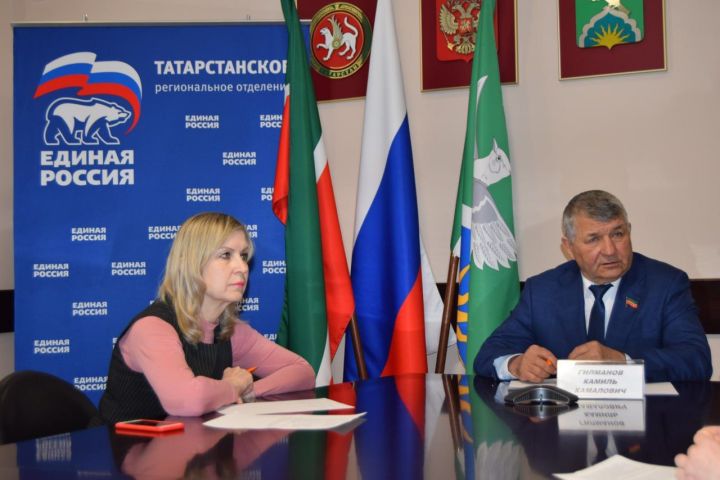 Депутат Госсовета РТ, вникая в вопросы ютазинцев