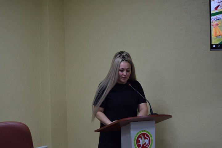 Как оградить молодежь от сомнительных онлайн-группировок?