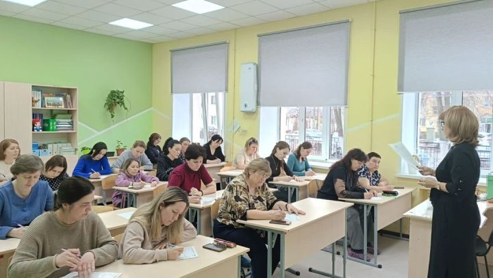 Тотальный диктант в Уруссинской школе